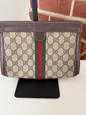 Vintage Gucci Beige GG Supreme Canvas Wristlet with Green-Red Web